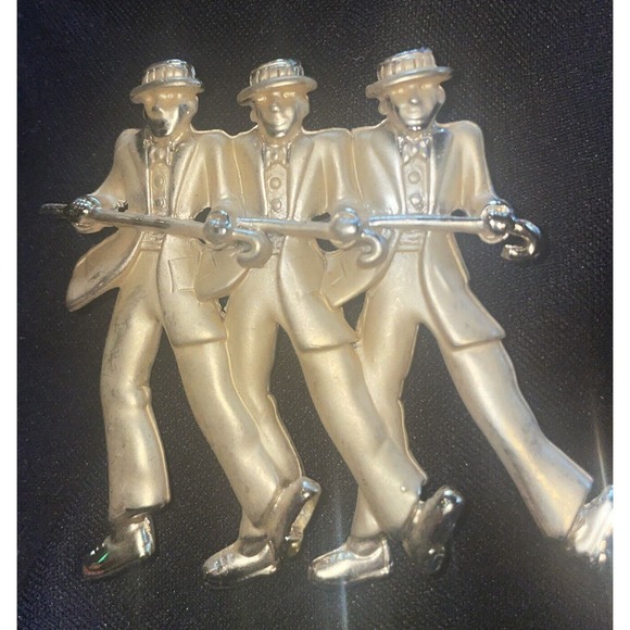 VINTAGE Trio Dancing Jazz Men Brooch Brushed & Shiny Gold Tone - Picture 2 of 3